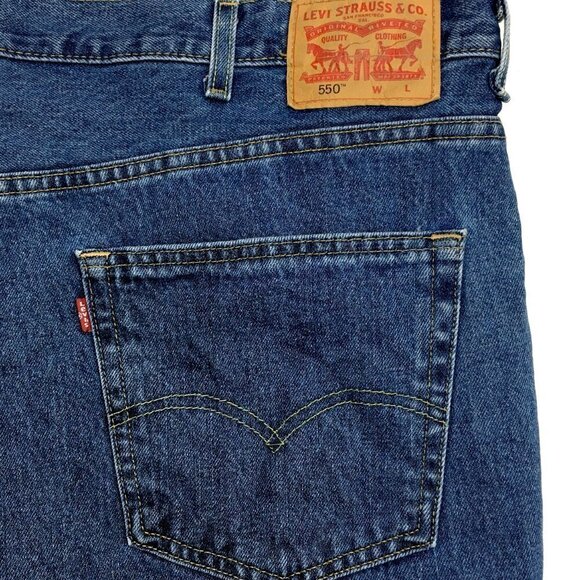 Levi's 550 Men's Jeans Relaxed Fit Straight Leg Medium Wash size 46 x 30 - Picture 3 of 11